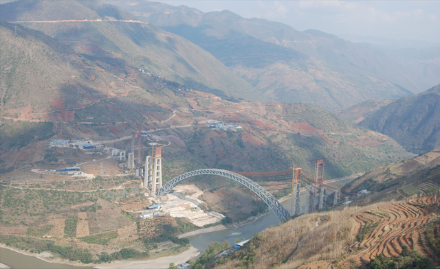 基建狂魔新典范大瑞杉阳隧道贯通历时14年究竟多难多险