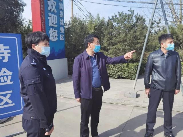 正定县副县长,公安局长黄福成检查督导疫情查控工作