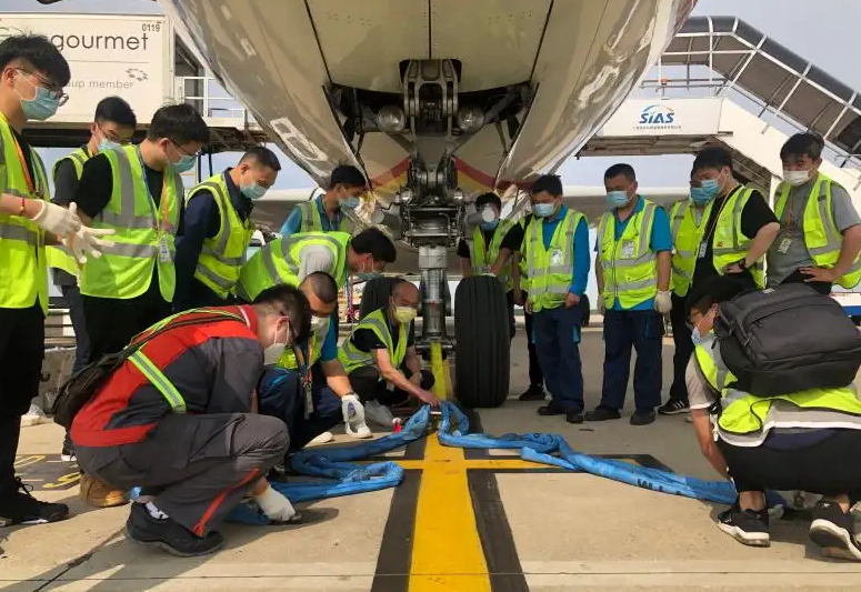 1994年西安空难纪实维修人员插错2个插口160名乘客全部遇难