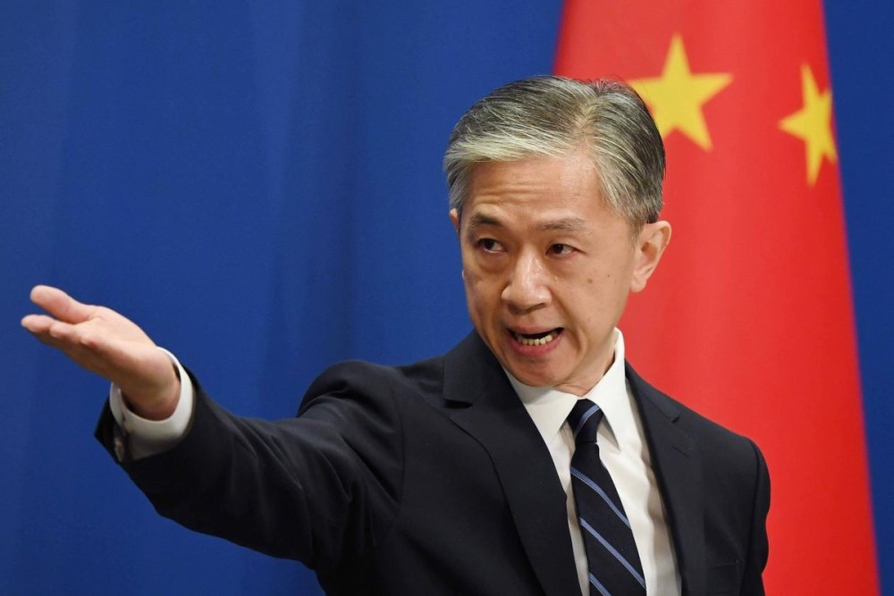 上万军队将集结南海,美国不准中国开发南海岛礁,汪文斌回应绝了_腾讯