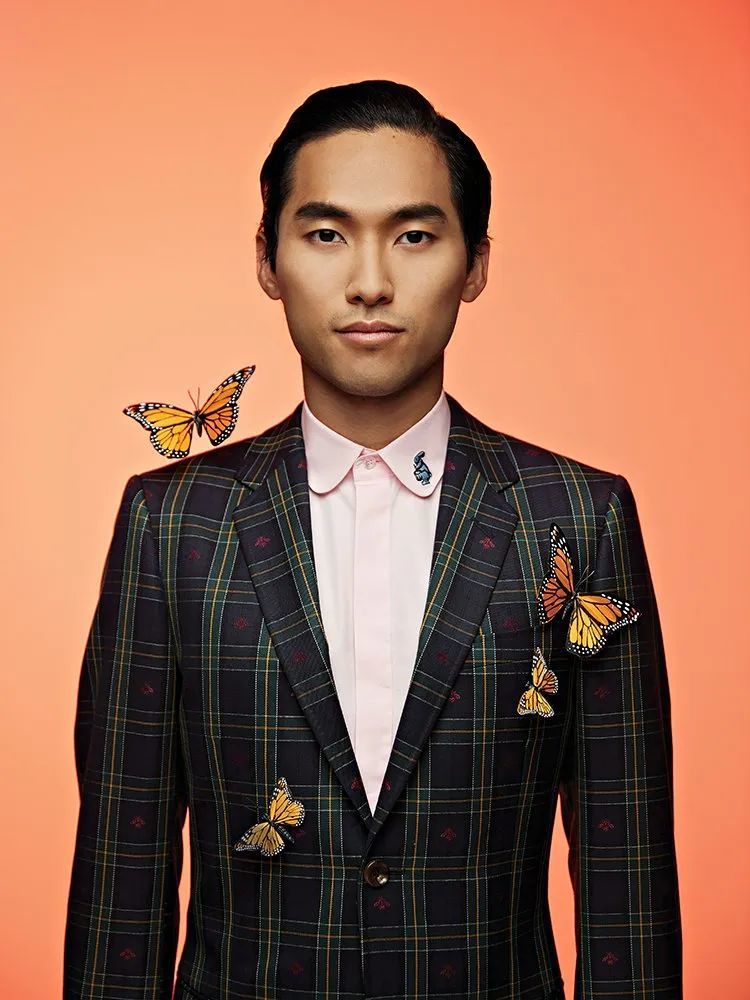 美籍韩裔演员陈河被揭发偷拍大妈刚红就over了