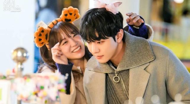 《社内相亲》[百度云](完整加长版)[百度云]网盘【1080P已完结】中字已更新 - 小轻秀场