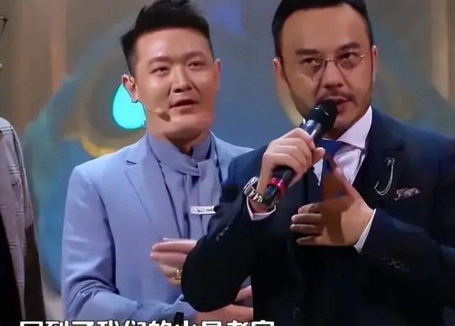 汪涵《天天向上》前搭档田源现状:直播被网友吐槽戴墨镜装看不见