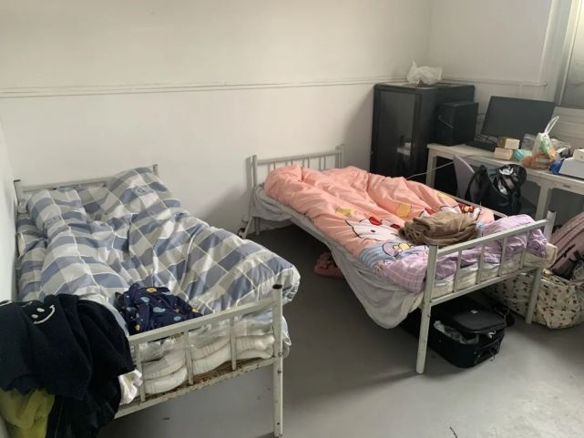 浩丰果蔬员工宿舍除了他们,还有许许多多一线的工作人员和志愿者们