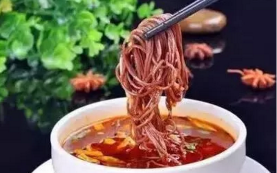 平凉美食—灵台血条面