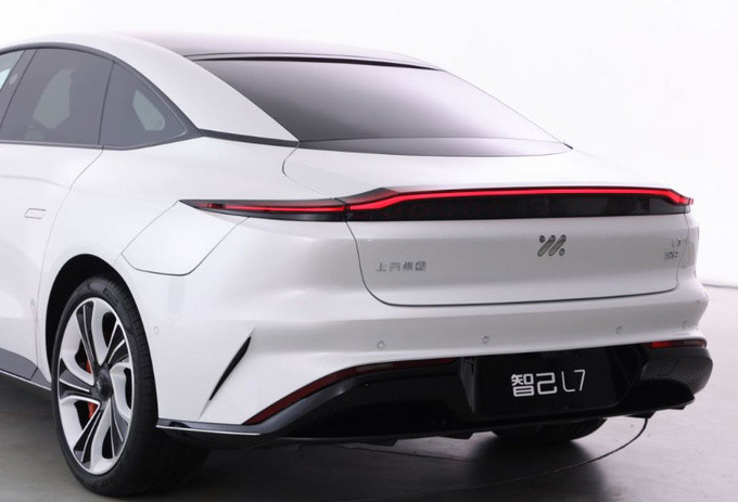 本田加速电动化战略，在华首款纯电动车e：NS1将于4月上市英语音标怎么读