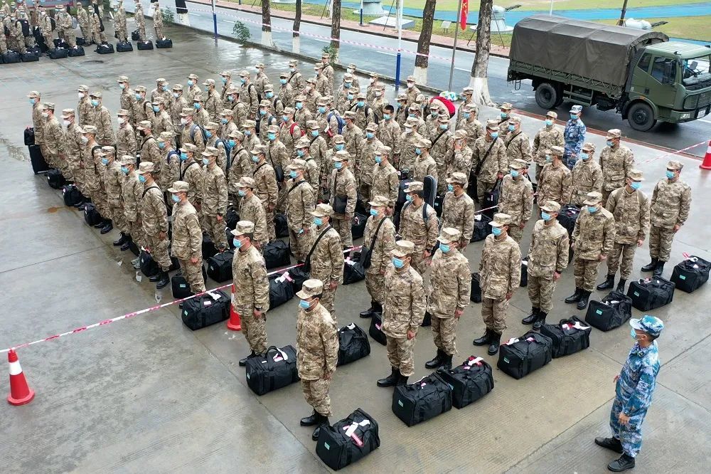 突发严重车祸！子弟兵勇救遇险群众深圳市义格知慧教育科技有限公司