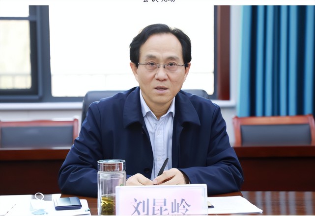 校长徐洪波,党委书记刘昆岭,党委副