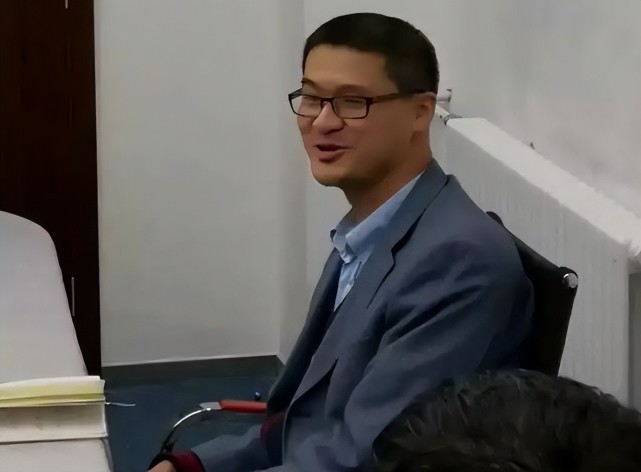 罗翔被吐槽,李子柒起诉公司,这5位千万级粉丝网为何停更?