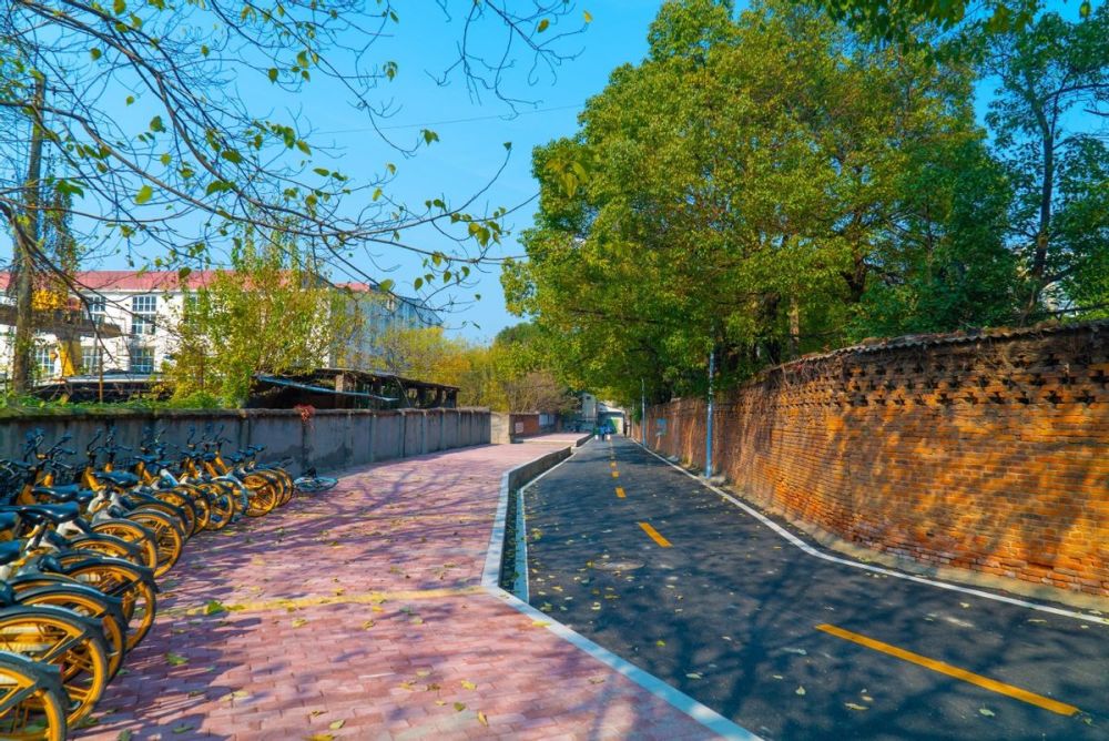 我为群众办实事黄石市西塞山区大力推进微循环路及背街小巷改造