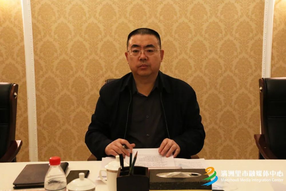 岳国栋专题调度全市疫苗接种工作