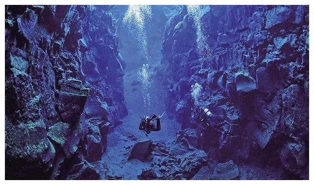 令人担忧8919米深雅浦海沟人类首次抵达发现不该存在的东西