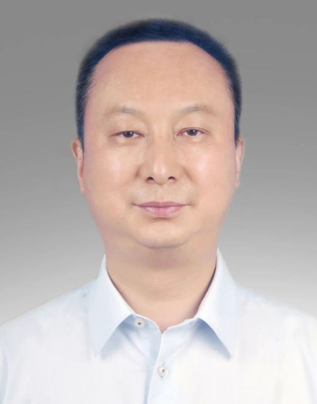 区长 王志伟南郑区(1正6副)成平,周峰,楚晓龙周利华(女),熊力田晓敏