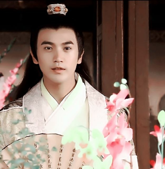 央视评选"古装四大美男",和如今的男演员对比,高下立现_腾讯新闻