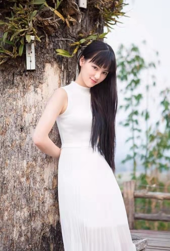 三位"武大校花"现状:吴倩隐身生子,黄灿灿无人问津,李莎旻子被说恋爱