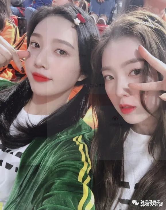 redvelvet成员irene迎来31周岁!joy朴秀荣为其庆生