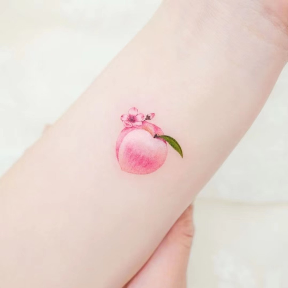 这些桃子纹身也太可爱啦!插图2