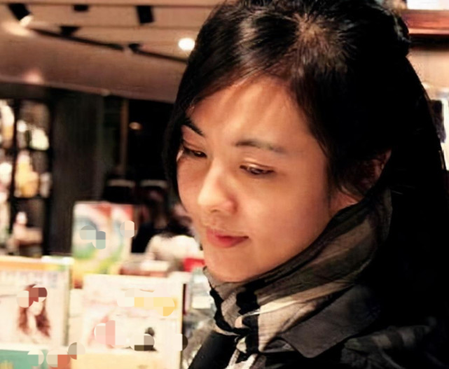 清华女博士孟小蓓,因长相太美被发掘,拒绝进圈却嫁给歌手李健插图3