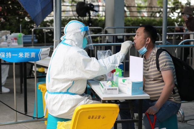 抵深即落地核酸檢測!清明假期深圳鐵路加強防疫守護旅客平安