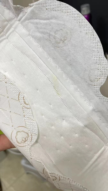 薇娅直播间购买高洁丝卫生巾现黄色霉点金佰利回应初步