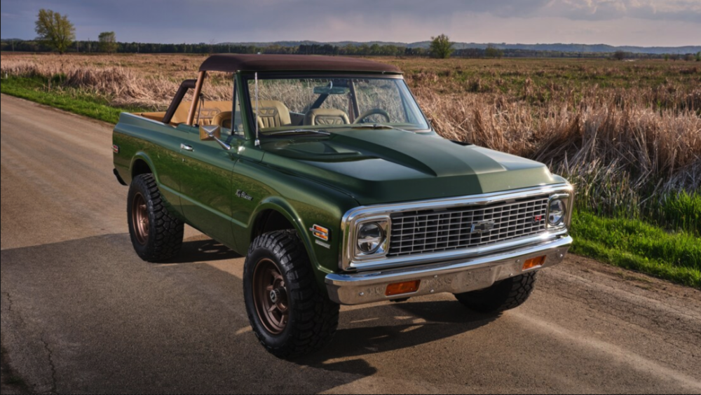 比丰田兰德酷路泽的出现还要早上16年的雪佛兰k5blazer