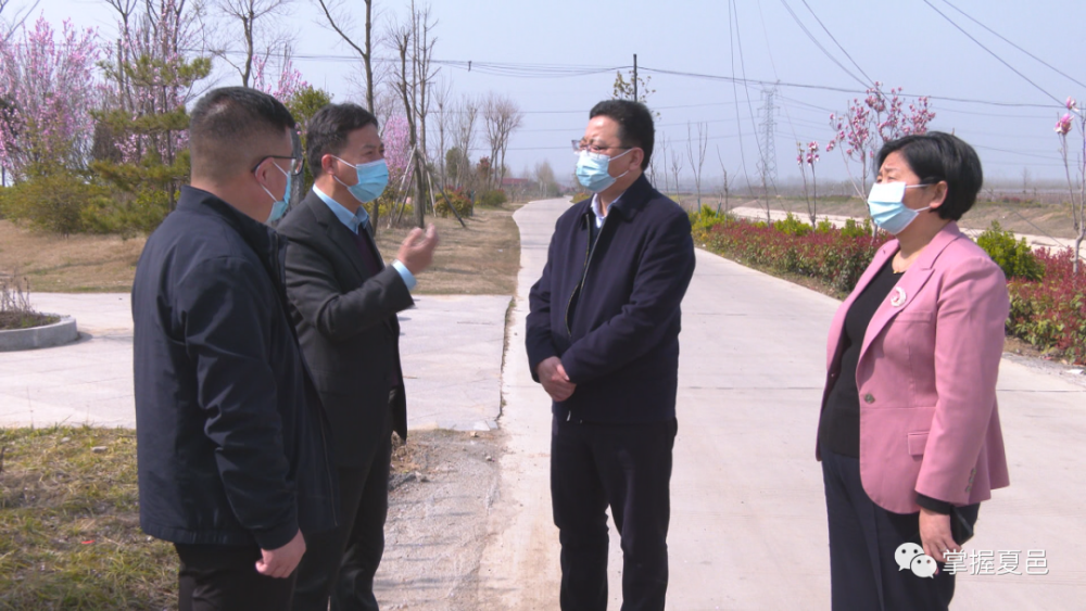 县委常委宣传部长陈斌深入部分乡镇调研疫情防控工作