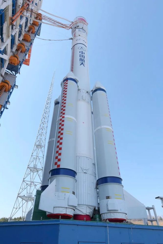 首飞成功！中国“混动版”火箭来了新东方高中语文国家玮
