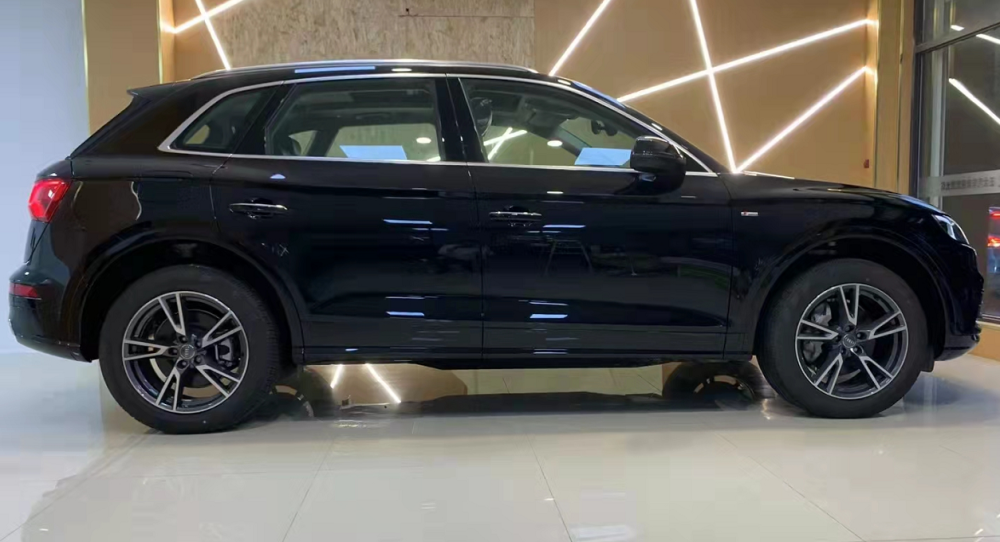 奥迪q5l时尚型落地价多少钱(2021奥迪q5l豪华动感落地价)