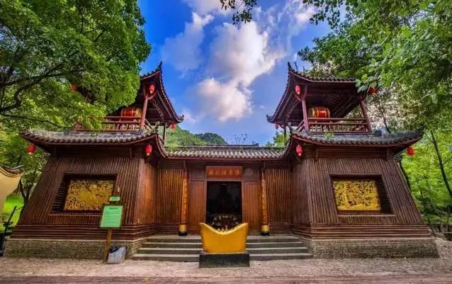 万年浦江之旅亮相亚运会交通主干线_腾讯新闻