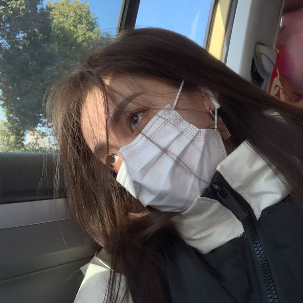 女生头像戴口罩女头有些情绪真的无法表达内心烦躁却从不说出口