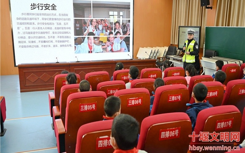 清明节及劳动节期间京津冀地区高速公路禁止危险物品运输车辆通行中国有多少舰载机