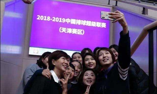 盘点获得冠军最多的天津女排队员李娟9冠李盈莹只有4次冠军