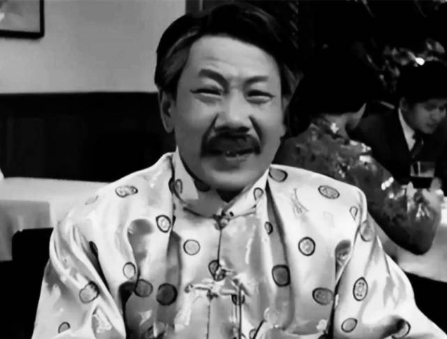 资深电影人彭志铭在个人社交账号上晒出黄虾的黑白