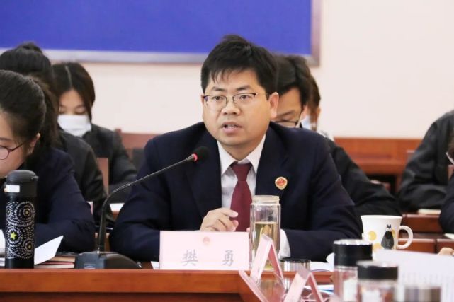 培训会由该院第一检察部检察官助理樊勇开场,他结合自己参与办理的一