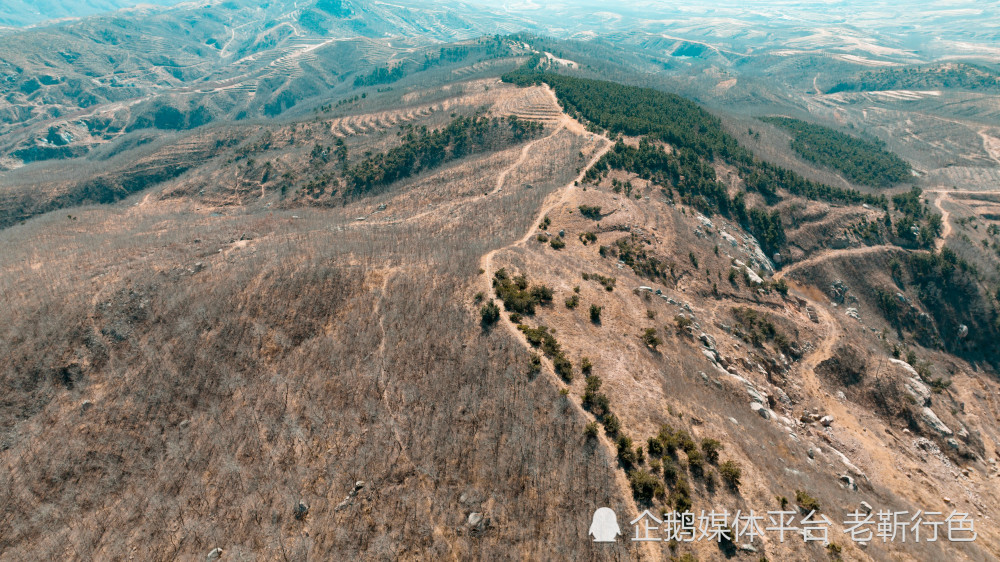 临朐和沂水交界处，有段夯土齐长城，犹然兀立山巅2000余年_腾讯新闻