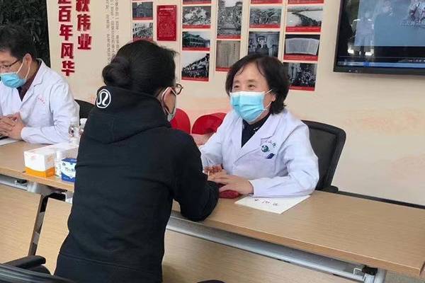 国际医生节铁杆女中医丛慧芳赤子之心弘扬中医药文化