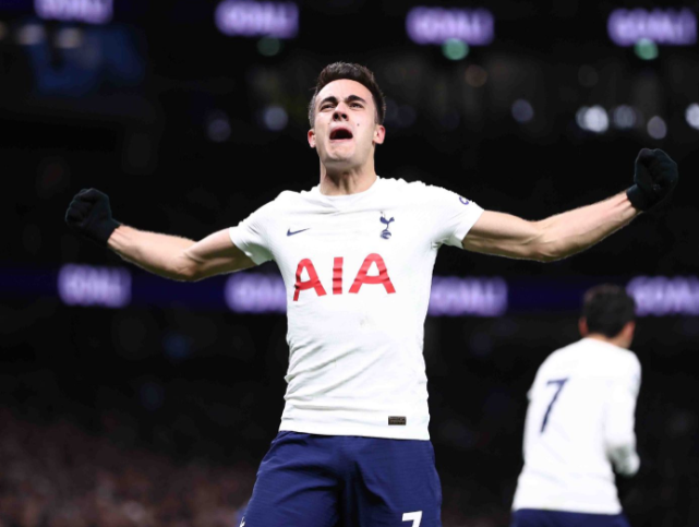 巴萨有意热刺雷吉隆!欲将铁卫当交易筹码,哈维回归后才踢92分钟