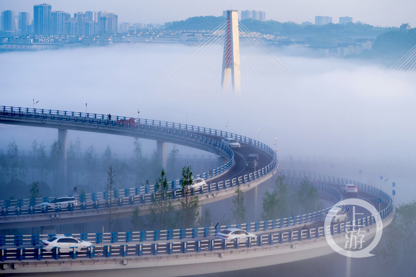 云雾中 不一样的蔡家大桥_腾讯新闻