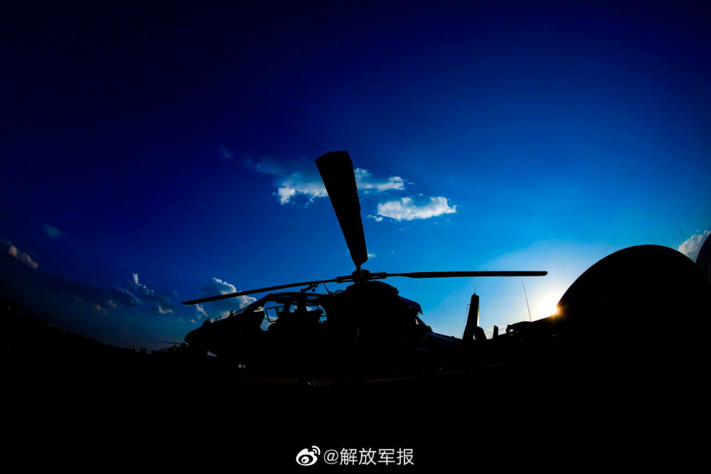 分享收藏！机务兵剪影照来了正宗老北京爆肚做法