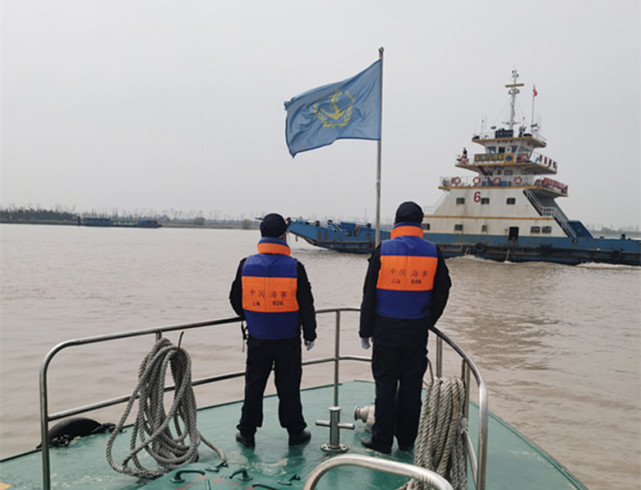 永临汽渡关闭海事部门全力保障物资水上运输安全畅通