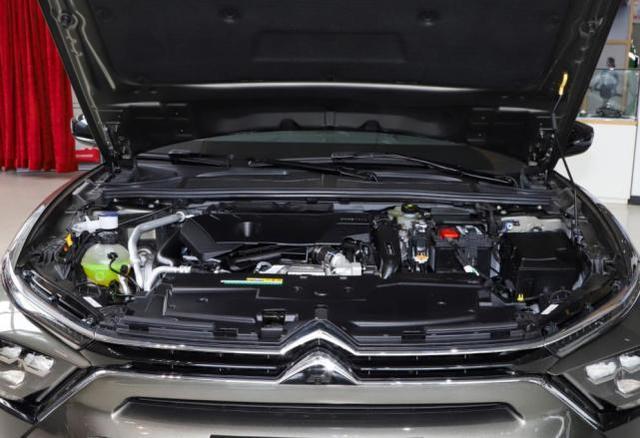 6t发动机代号为5g06,但究其根本依旧是早期宝马和psa集团联合开发的