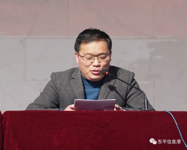 释放防疫以来的压力,2022年3月27日上午,东平明湖中学在学校东运动场