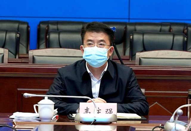 韦庆强在靖西市检查督导时强调:坚决打赢疫情防控歼灭战 全力守护人民