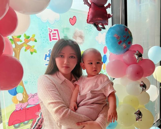 国乒冠军名将闫安分享家庭近况晒爱子萌照庆生娇妻貌美如花