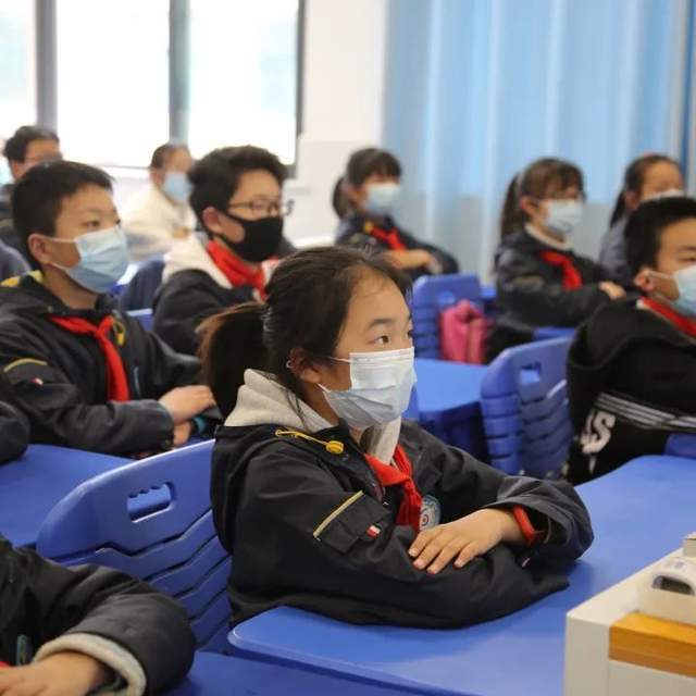 2022年3月30日下午,清江浦实验小学关工委邀请市阳光心理服务中心