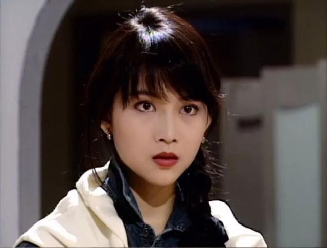 蔡少芬:与刘銮雄相恋6年,却被原配宝咏琴照顾,她有啥魅力?插图2