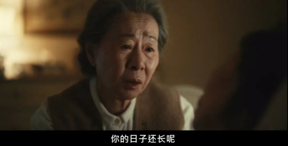 13节超模私教美腿课导演商现场去世走红据说剧组