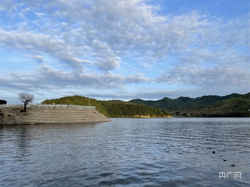 遼寧湯河水庫(央廣網記者 馬瑛攝)據介紹,已開工復工的項目涵蓋了河流