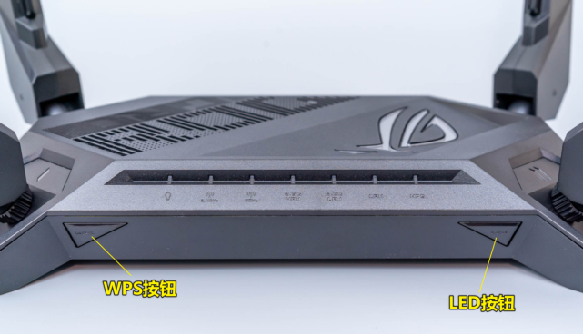 双2.5G神器： ROG GT-AX6000 电竞路由开箱体验