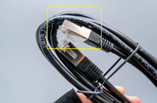 双2.5G神器： ROG GT-AX6000 电竞路由开箱体验